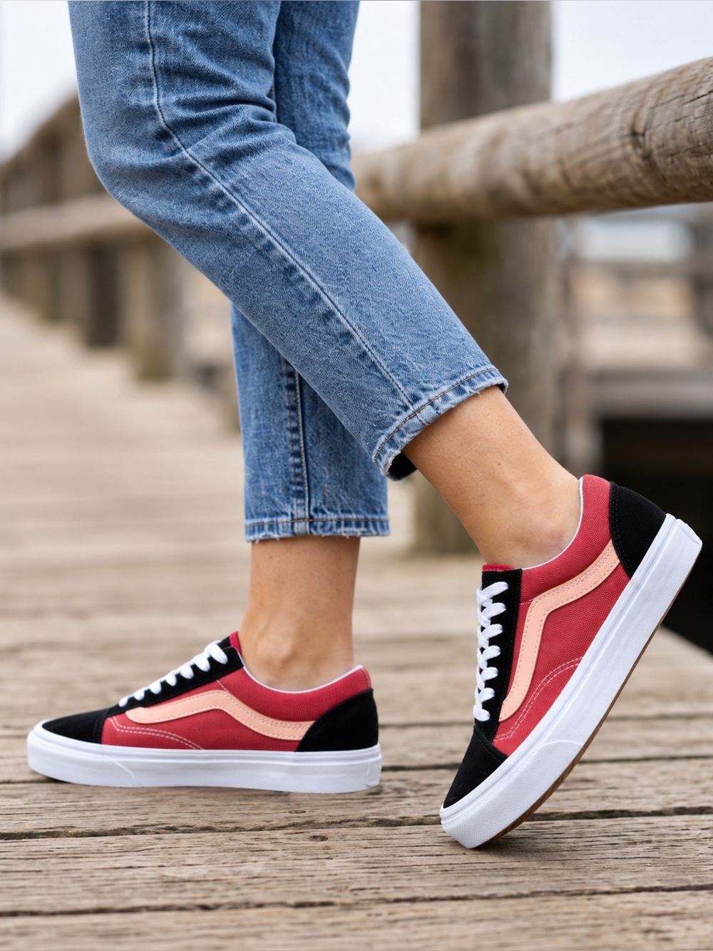 VANS VINTAGE SPORT SALMON ORANGE Women’s Sneakers Size 6